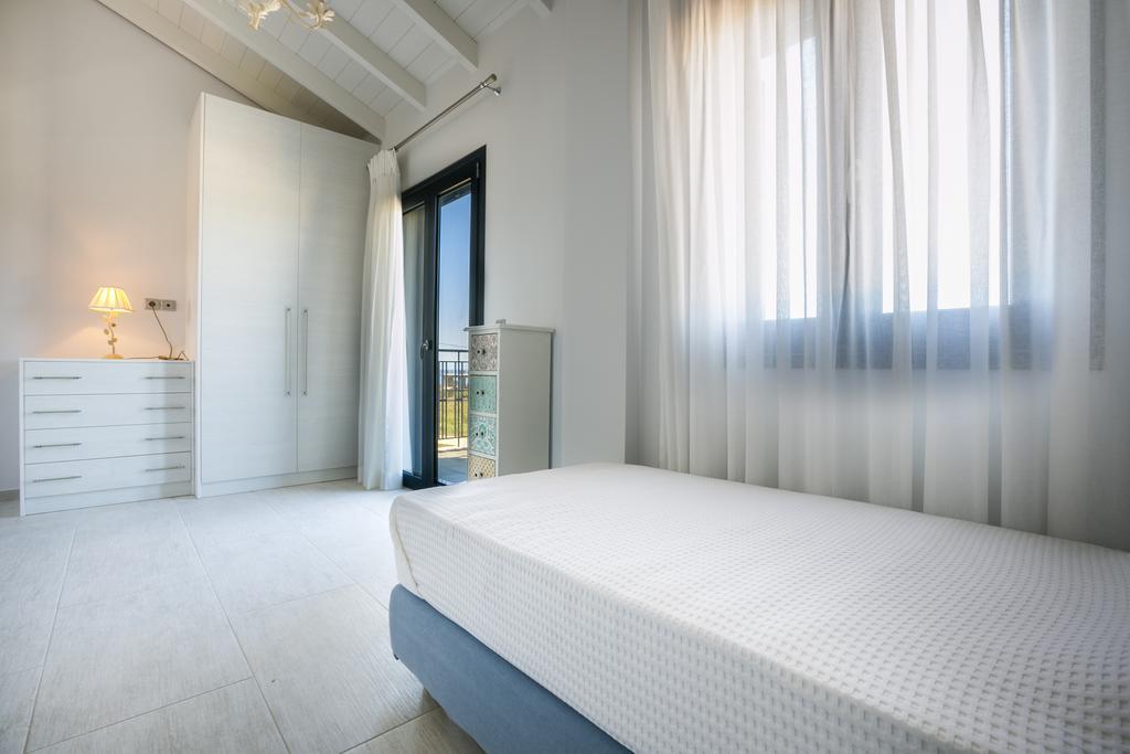 Seirios Luxury Villa Svoronata Dış mekan fotoğraf
