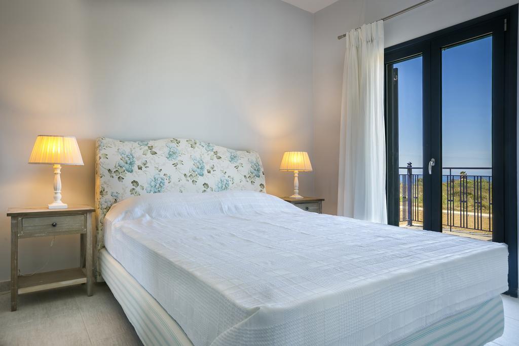 Seirios Luxury Villa Svoronata Dış mekan fotoğraf